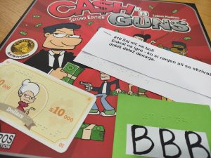 Družabna igra Cash'n Guns, prilagojena tudi za slepe in slabovidne
