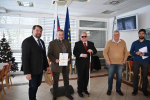 Podelitev priznanja trenerju šahistov Leonu Maziju